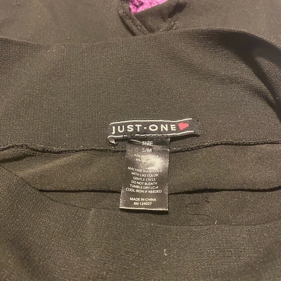 JUST ONE girls black and white leggings/size S-M - Picture 6 of 8